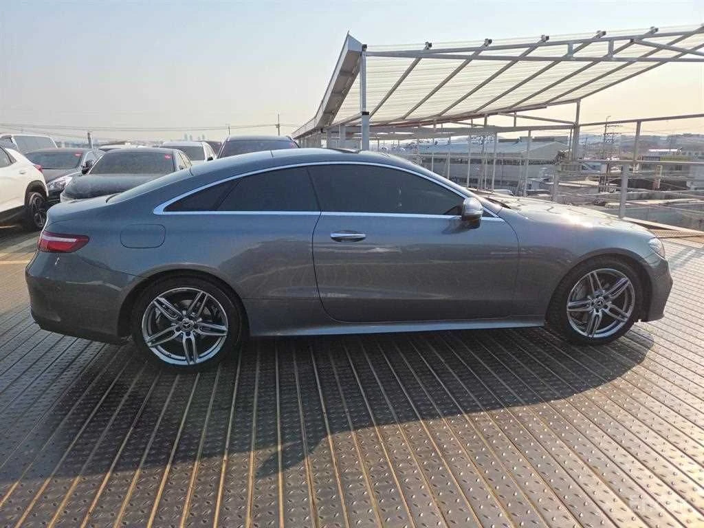 Mercedes-Benz E 220 d Coupe* DIGITAL* ПОДГРЕВ* ОБДУХВАНЕ* КАМЕРА* , снимка 2 - Автомобили и джипове - 55046399