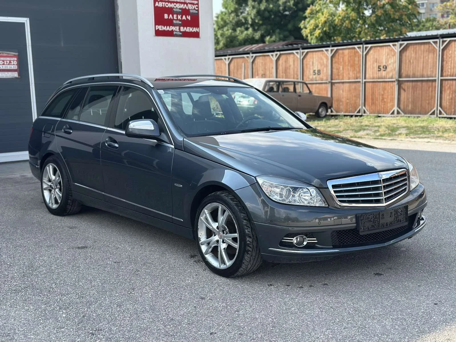Mercedes-Benz C 220, снимка 2 - Автомобили и джипове - 55157195