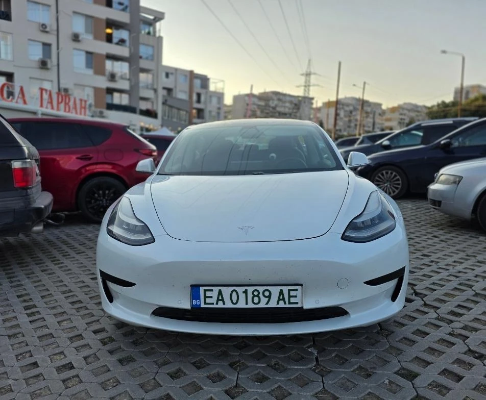 Tesla Model 3 Лична Кола Безупречна, снимка 7 - Автомобили и джипове - 55419317