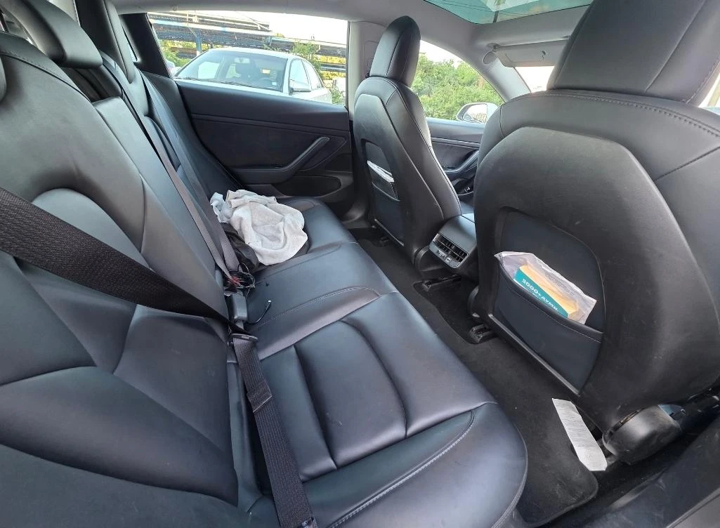 Tesla Model 3 Лична Кола Безупречна, снимка 10 - Автомобили и джипове - 55419317