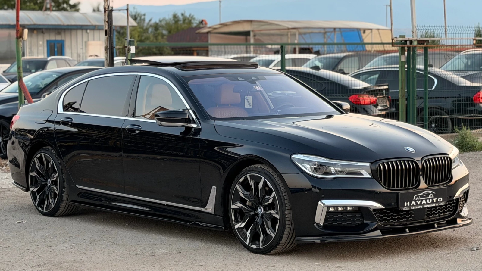 BMW 740 Ld= xDrive= M-pack= Long= Individual= 3xTV= B & W=, снимка 3 - Автомобили и джипове - 55564558