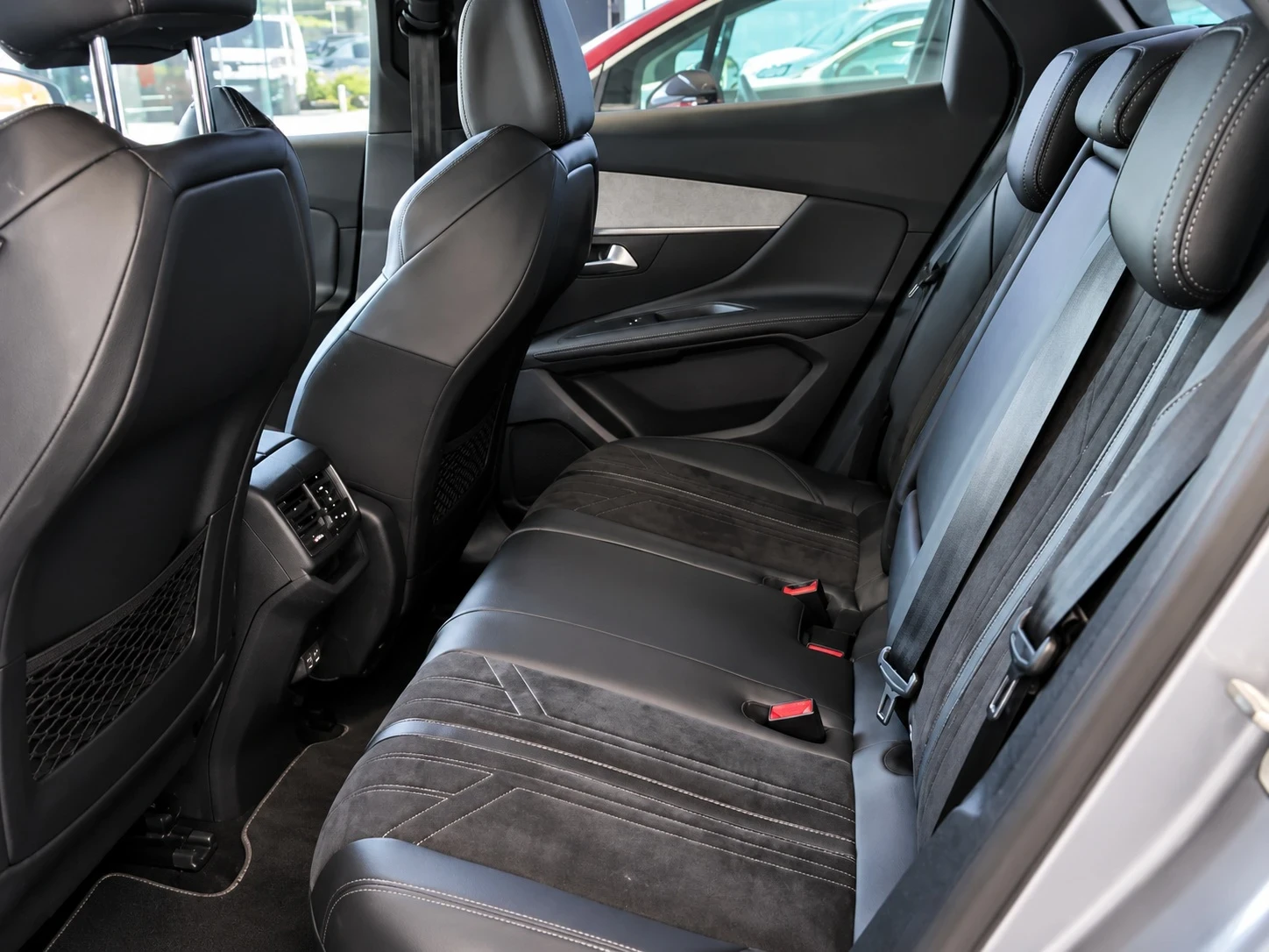 Peugeot 3008 GT Line, снимка 6 - Автомобили и джипове - 56347093