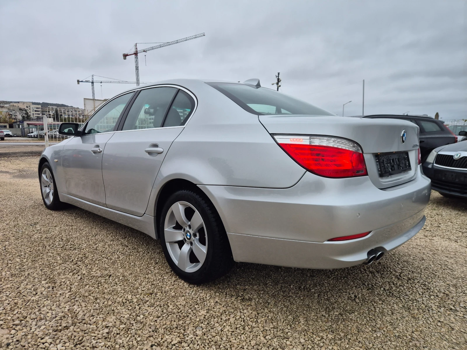 BMW 530 3.0 XD Fecelift, снимка 6 - Автомобили и джипове - 56726318