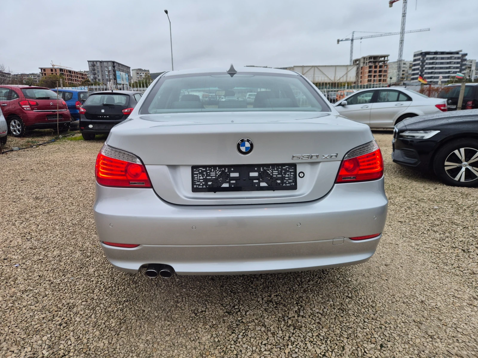BMW 530 3.0 XD Fecelift, снимка 5 - Автомобили и джипове - 56726318