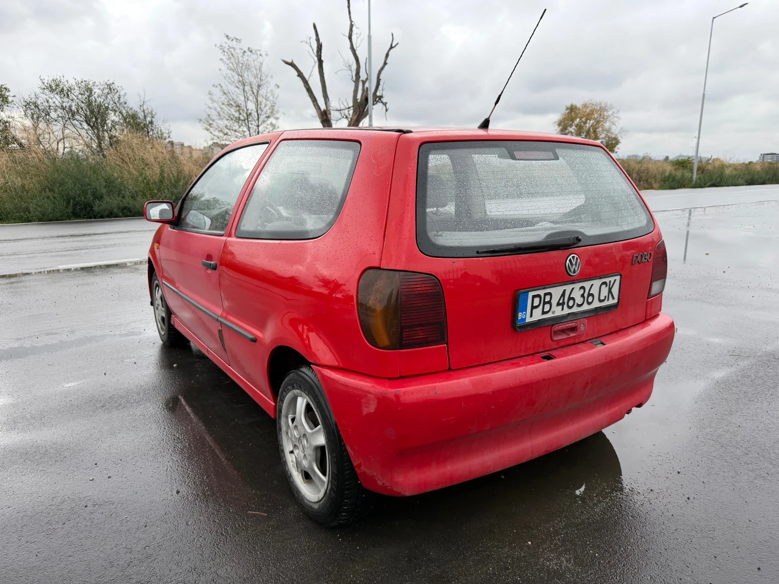 VW Polo 1.6 Автомат, снимка 3 - Автомобили и джипове - 56737110