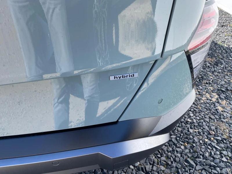 Hyundai Kona NEW!PREMIUM PLUS;NAVI;1.8 ALU, снимка 9 - Автомобили и джипове - 51902621