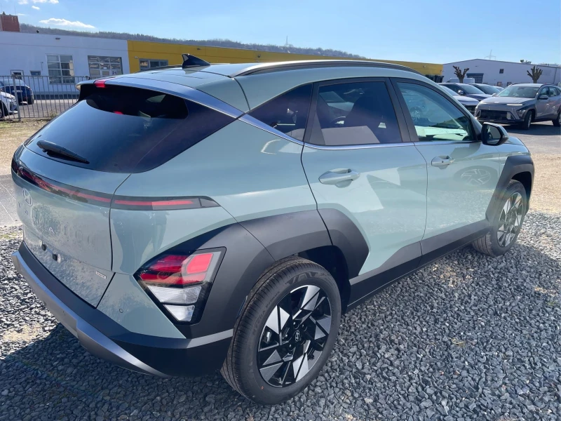 Hyundai Kona NEW!PREMIUM PLUS;NAVI;1.8 ALU, снимка 5 - Автомобили и джипове - 51902621