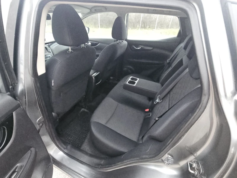 Nissan Qashqai 1.5dci---NAVI, снимка 10 - Автомобили и джипове - 52753966