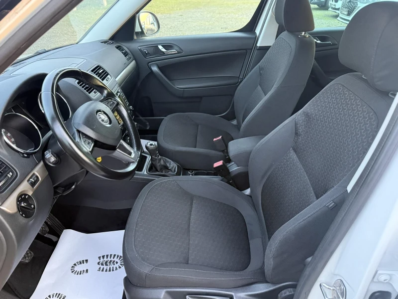 Skoda Yeti 1, 6tdi, снимка 9 - Автомобили и джипове - 52840328