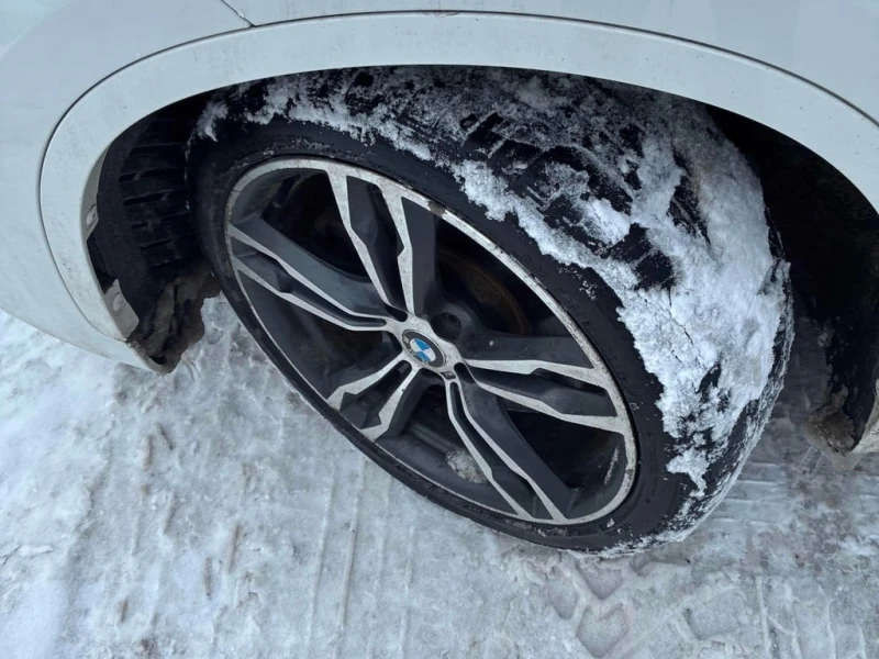 BMW X1 * xDrive28i * CARFAX * БЕЗ ПЪРВОНАЧАЛНА ВНОСКА, снимка 15 - Автомобили и джипове - 53080335