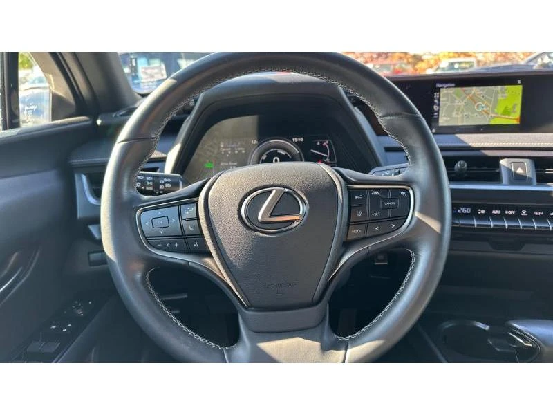 Lexus UX Business Line, снимка 13 - Автомобили и джипове - 48319250