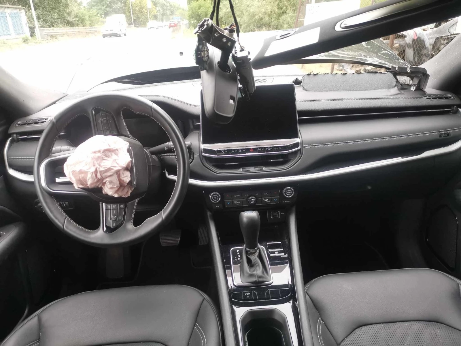 Jeep Compass 1.3i | Mobile.bg — изображение 13