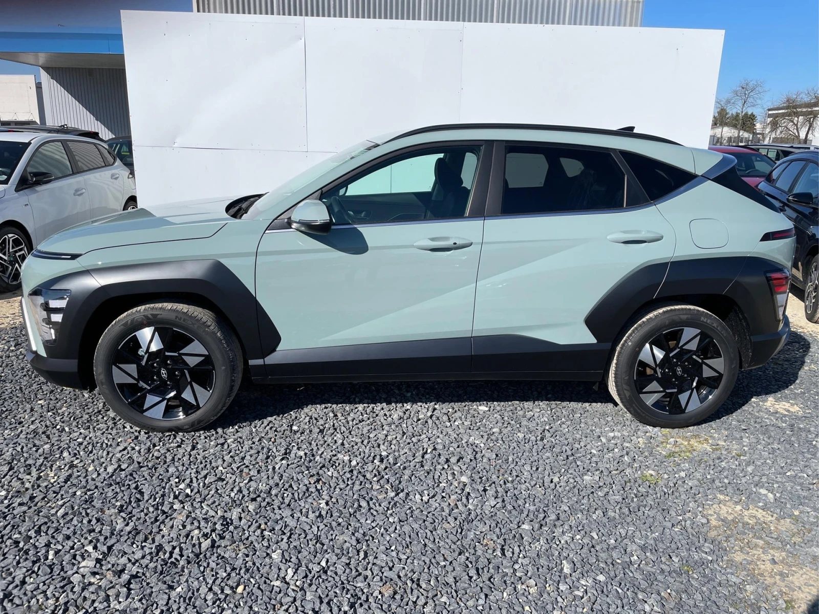 Hyundai Kona NEW!PREMIUM PLUS;NAVI;1.8 ALU - изображение 3