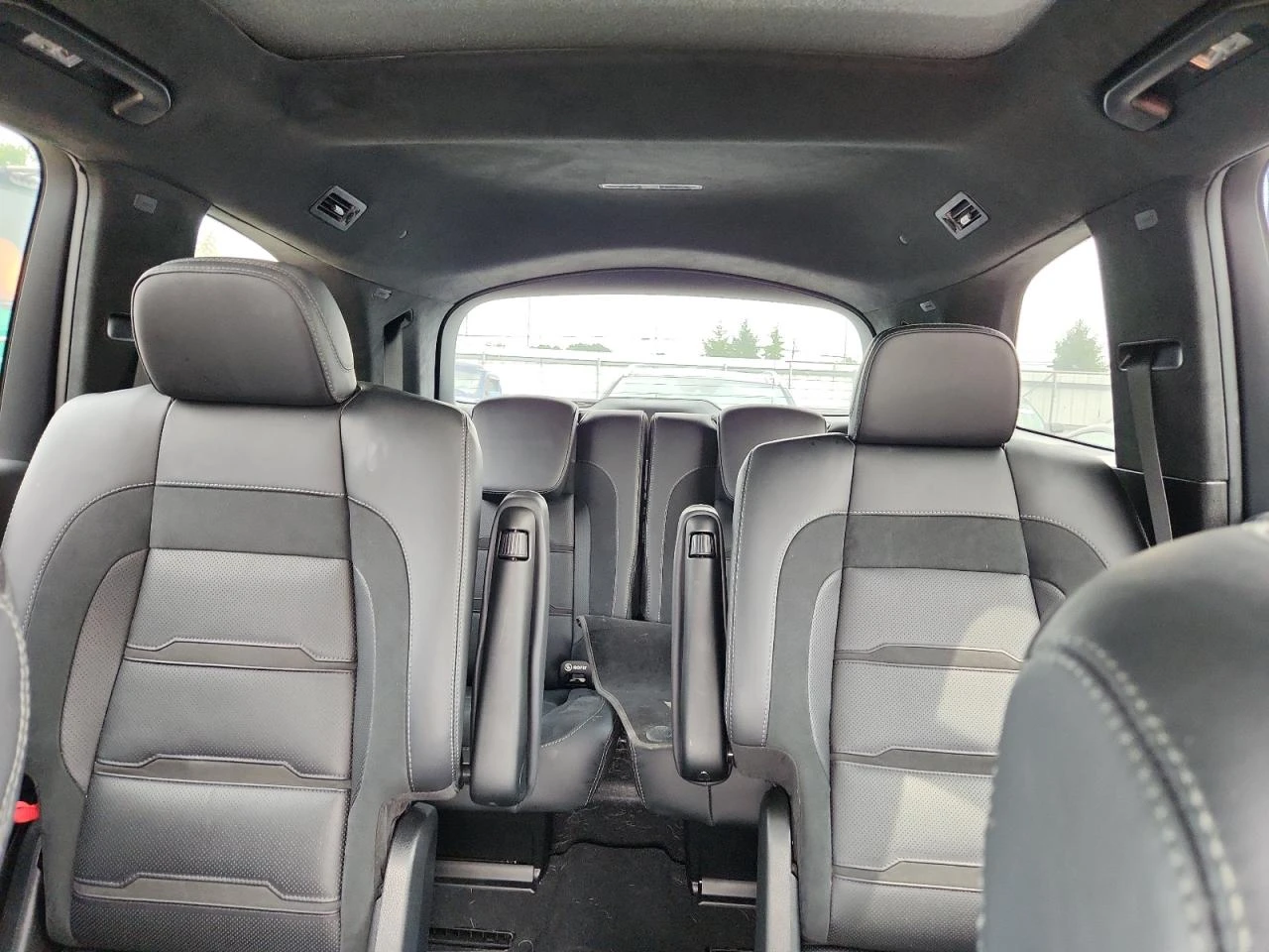Mercedes-Benz GLS 63 AMG 4MATIC - изображение 10