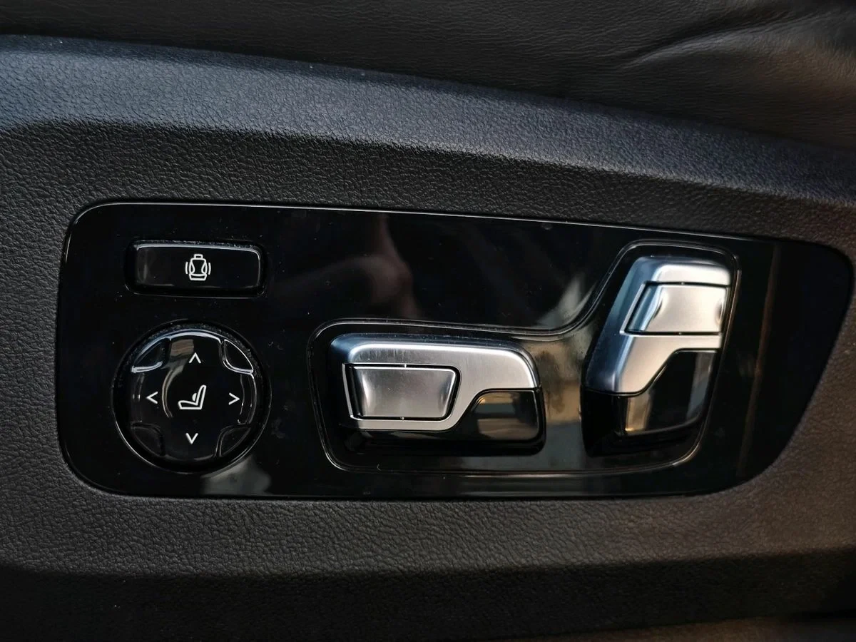 BMW X7 40d xDrive M-Sport Pro 6+ 1 - изображение 7