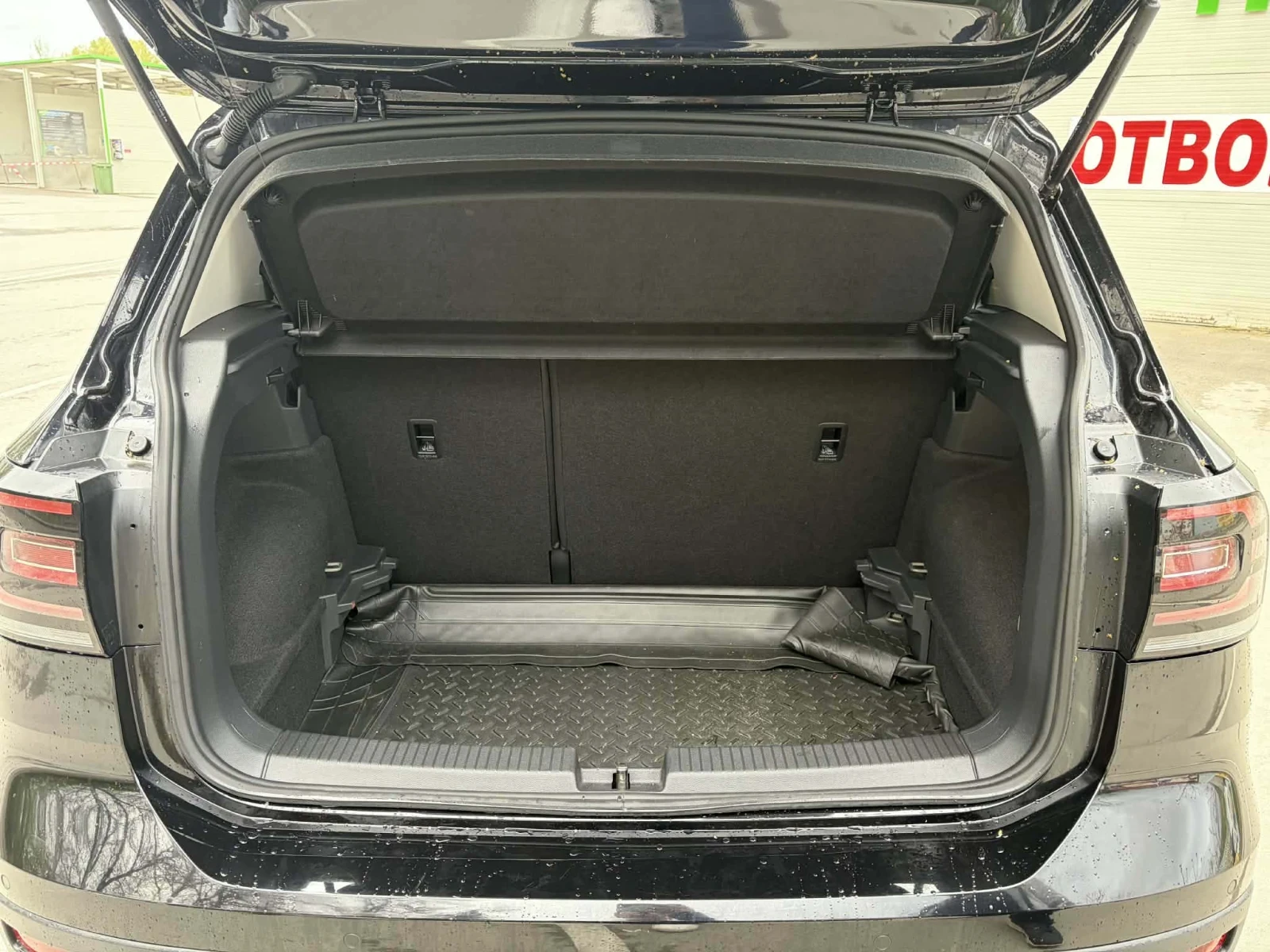 VW T-Cross 1.0 TSI АВТОМАТИК, снимка 9 - Автомобили и джипове - 54304628