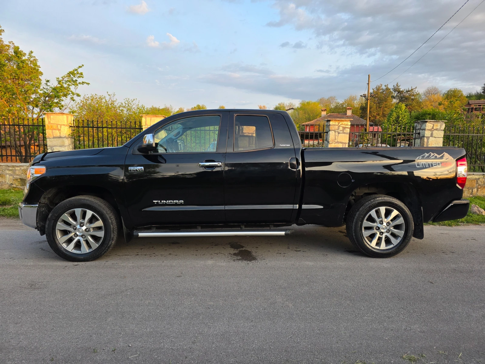 Toyota Tundra LIMITED, снимка 4 - Автомобили и джипове - 54417011