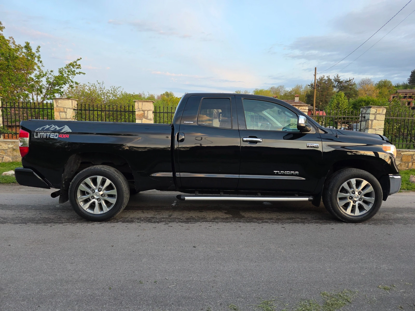 Toyota Tundra LIMITED, снимка 3 - Автомобили и джипове - 54417011