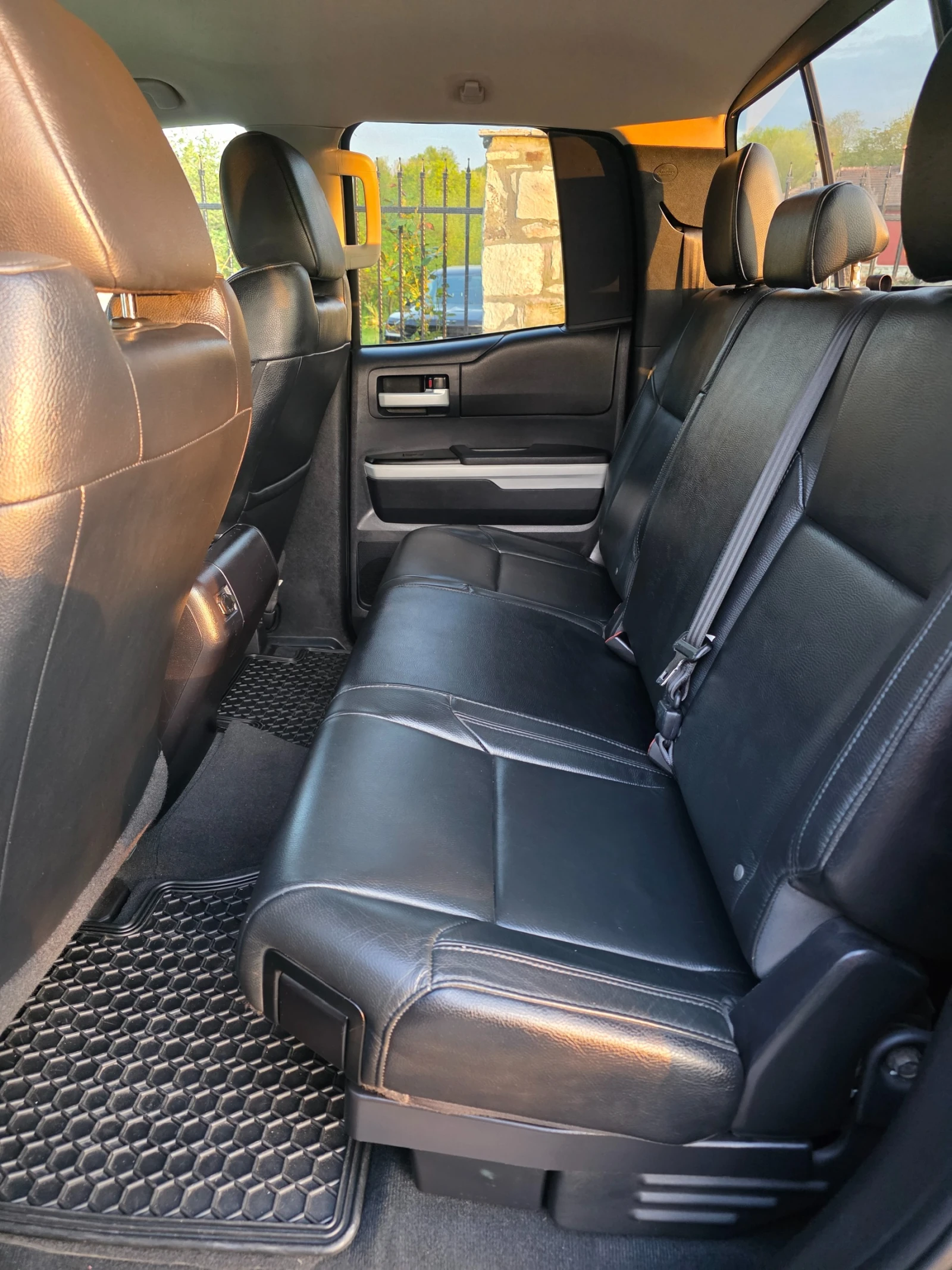 Toyota Tundra LIMITED, снимка 9 - Автомобили и джипове - 54417011