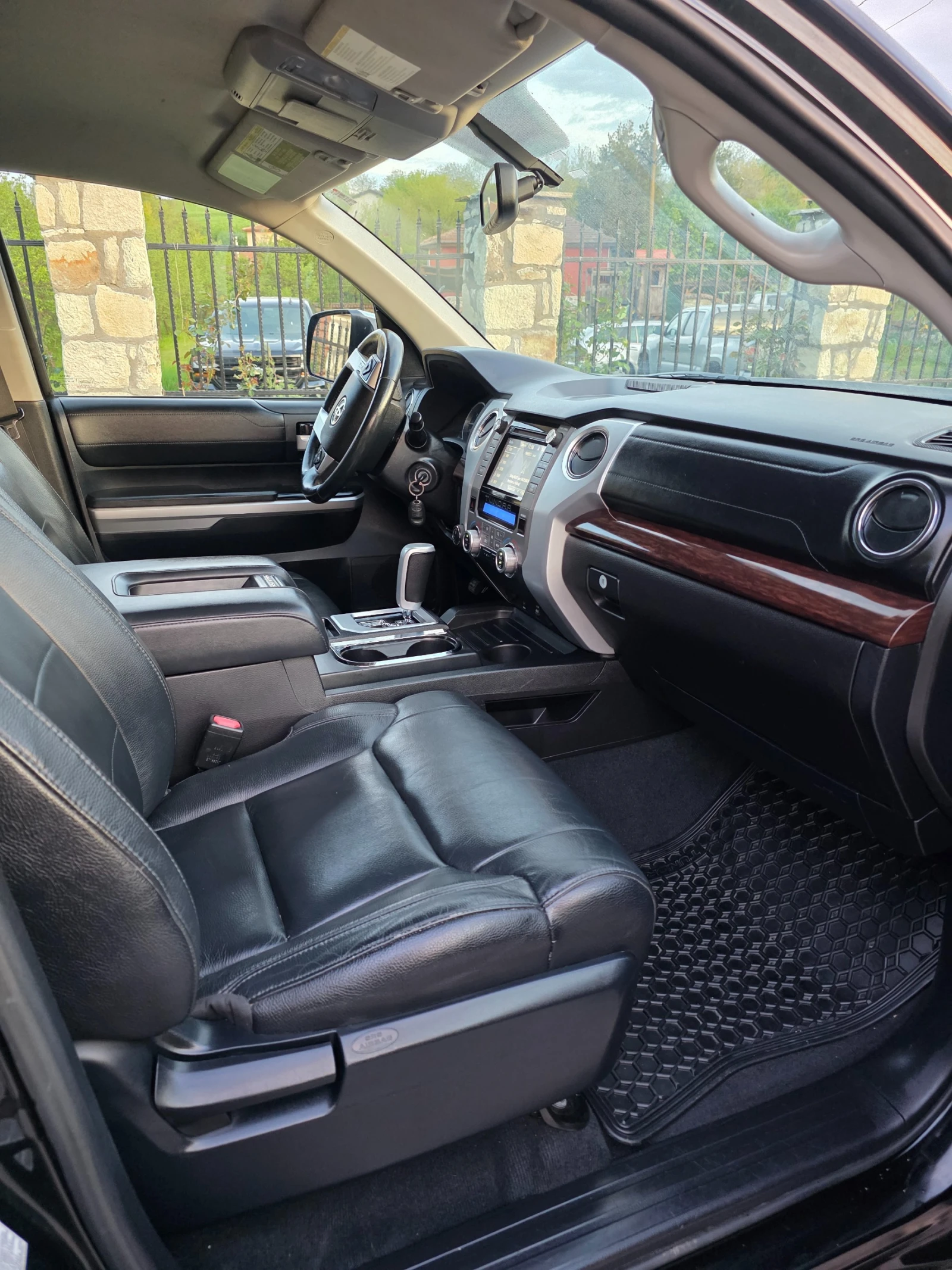 Toyota Tundra LIMITED, снимка 10 - Автомобили и джипове - 54417011