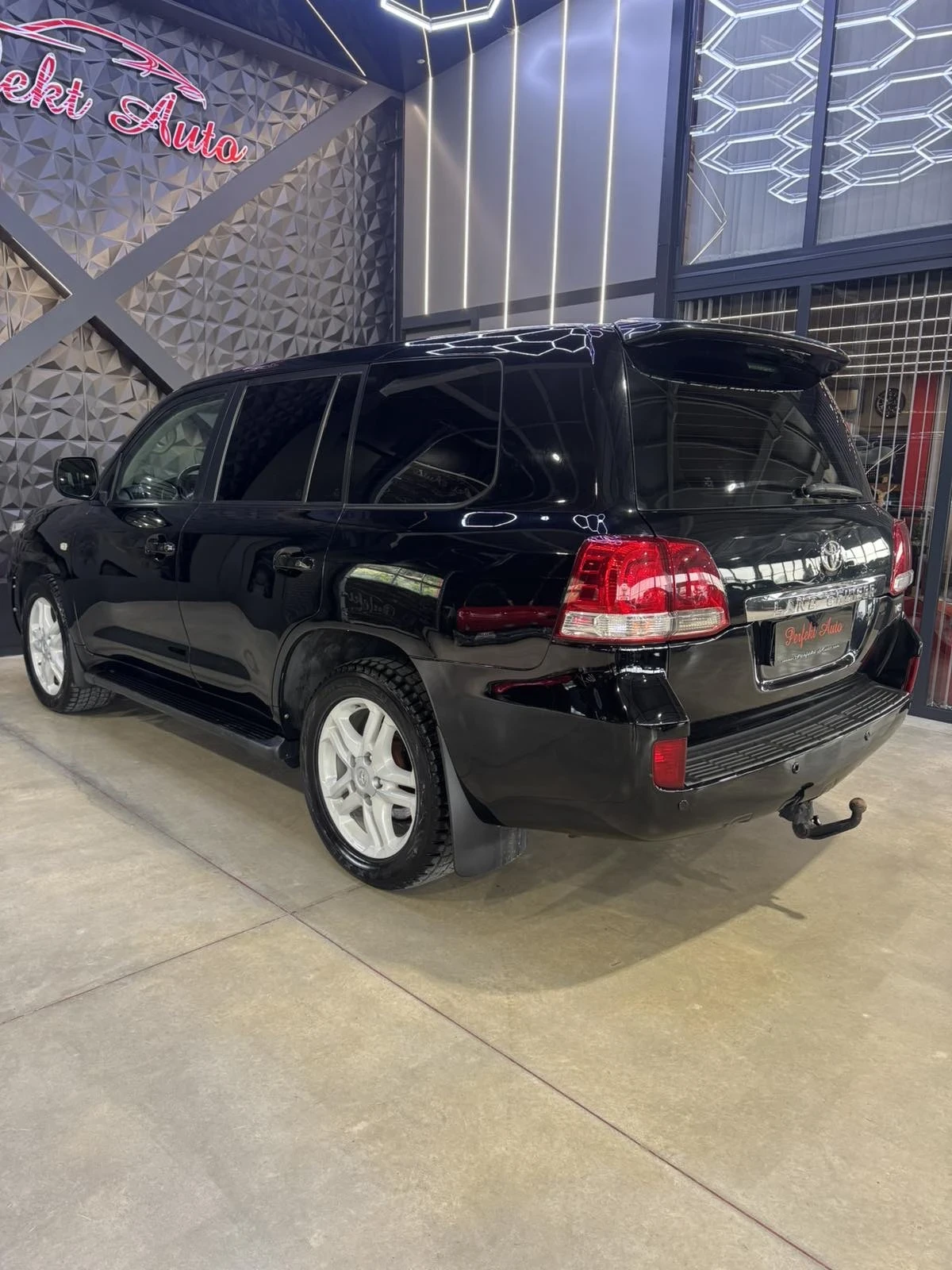 Toyota Land cruiser 200 D4D 4.5 V8 * Шибедах * Камера * , снимка 5 - Автомобили и джипове - 54597841