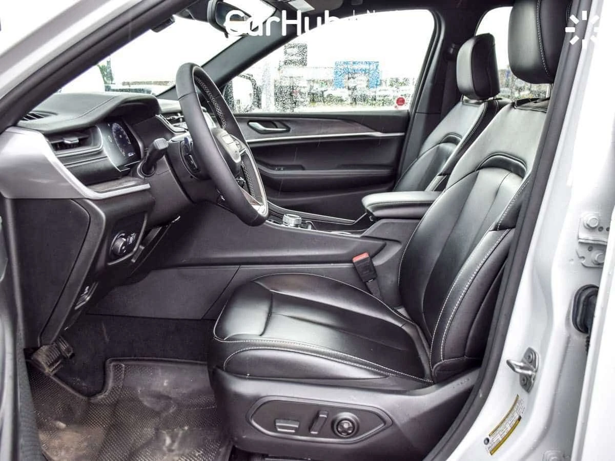 Jeep Grand cherokee * Limited Heated Seats & Wheel Remote Start Apple , снимка 15 - Автомобили и джипове - 54805278