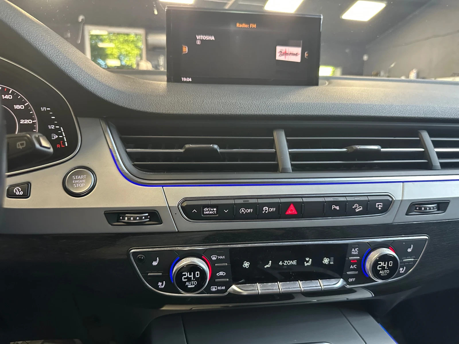 Audi Q7 3.0, снимка 9 - Автомобили и джипове - 55136605