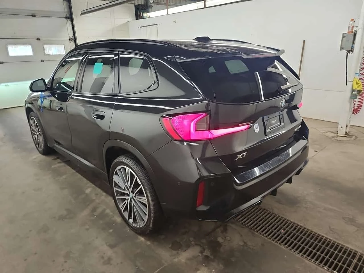 BMW X1 * XDRIVE28I * CARFAX * ЦЕНА ДО БГ, снимка 5 - Автомобили и джипове - 55261904