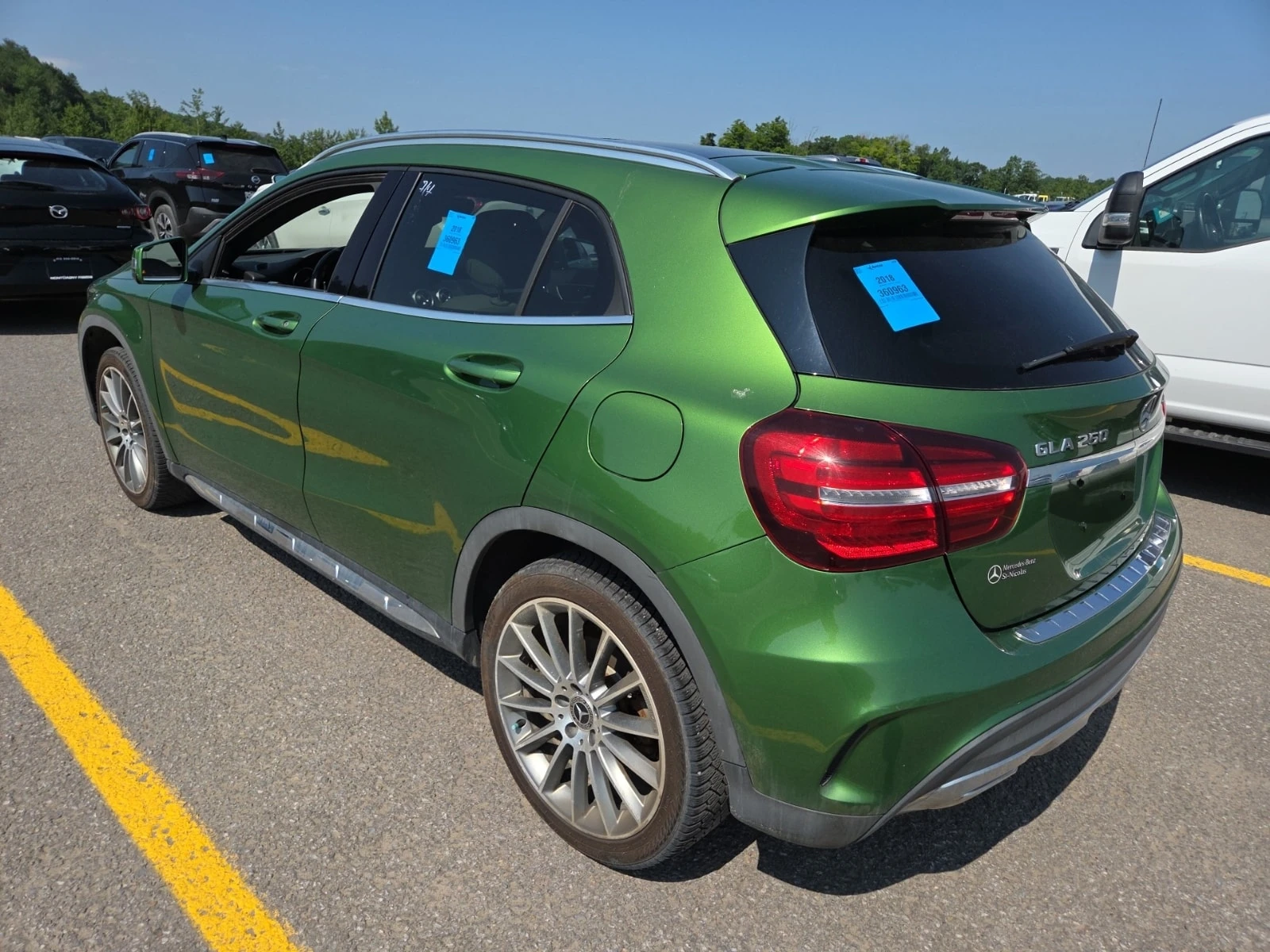 Mercedes-Benz GLA 250 CARFAX/ФИНАНСИРАНЕ, снимка 4 - Автомобили и джипове - 55995556