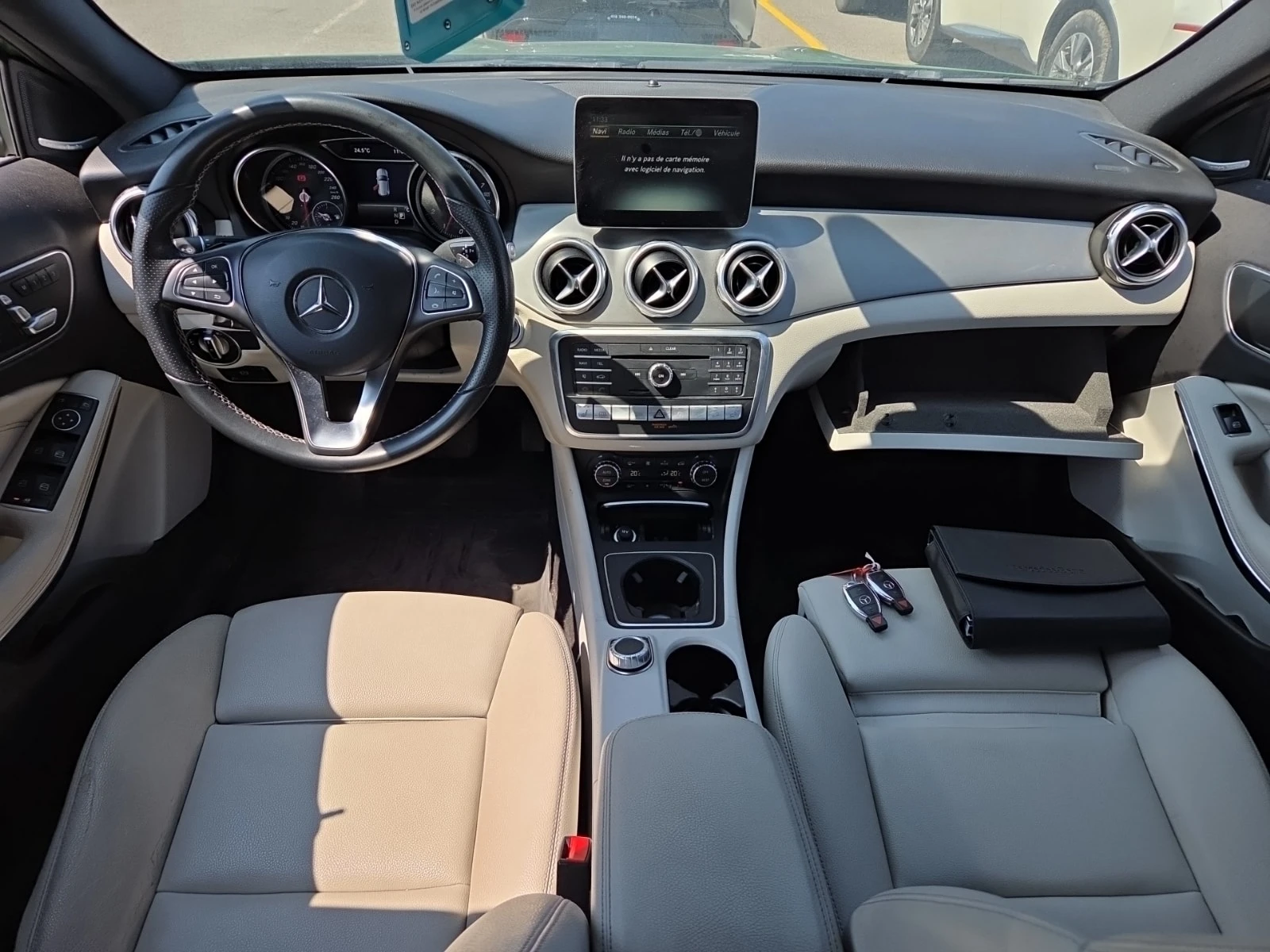 Mercedes-Benz GLA 250 CARFAX/ФИНАНСИРАНЕ, снимка 10 - Автомобили и джипове - 55995556