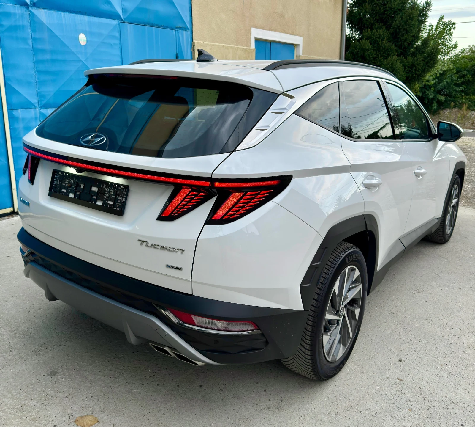 Hyundai Tucson CRDi 4x4 Автоматик 2021г., снимка 3 - Автомобили и джипове - 56086519