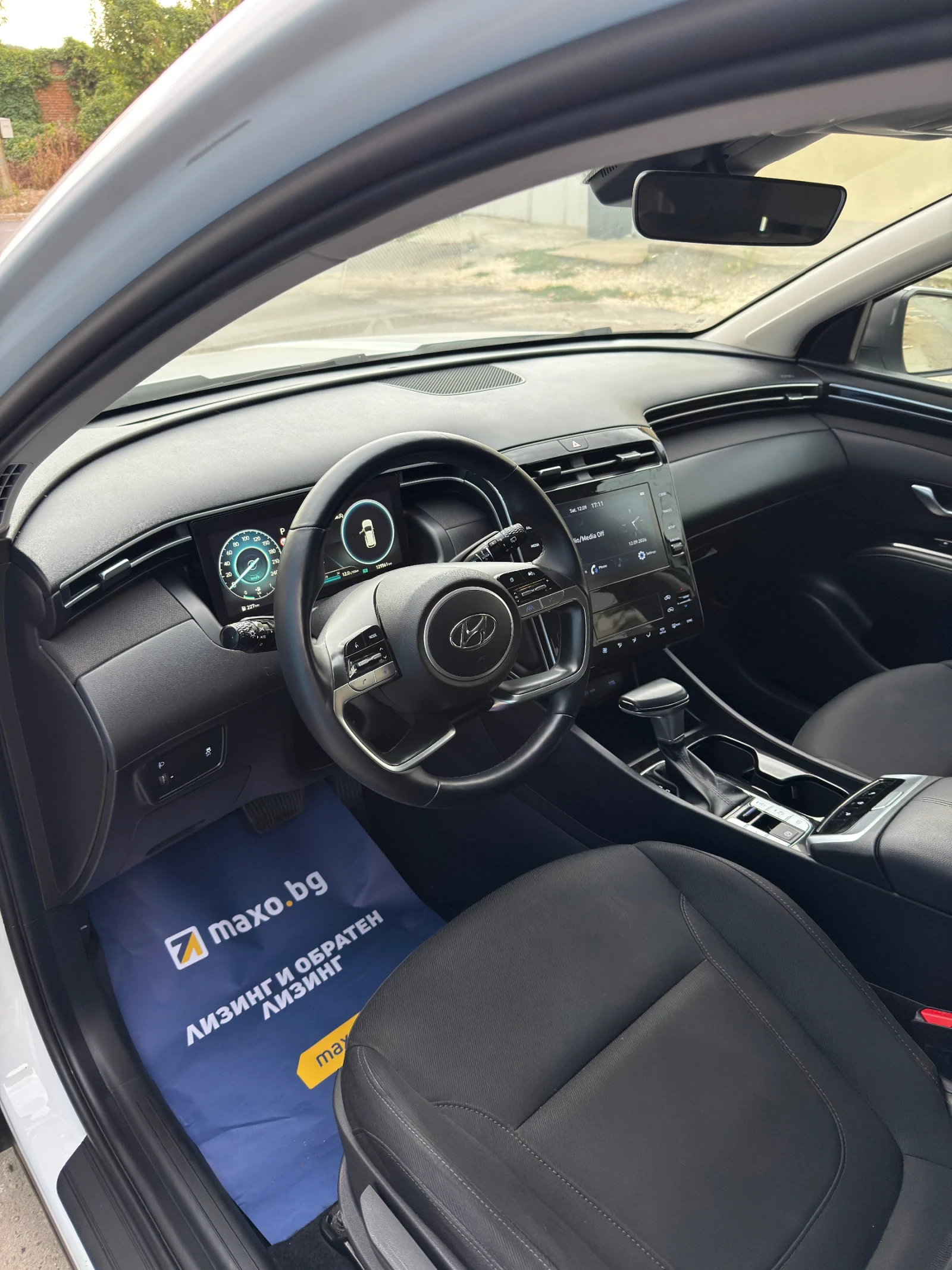 Hyundai Tucson CRDi 4x4 Автоматик 2021г., снимка 10 - Автомобили и джипове - 56086519