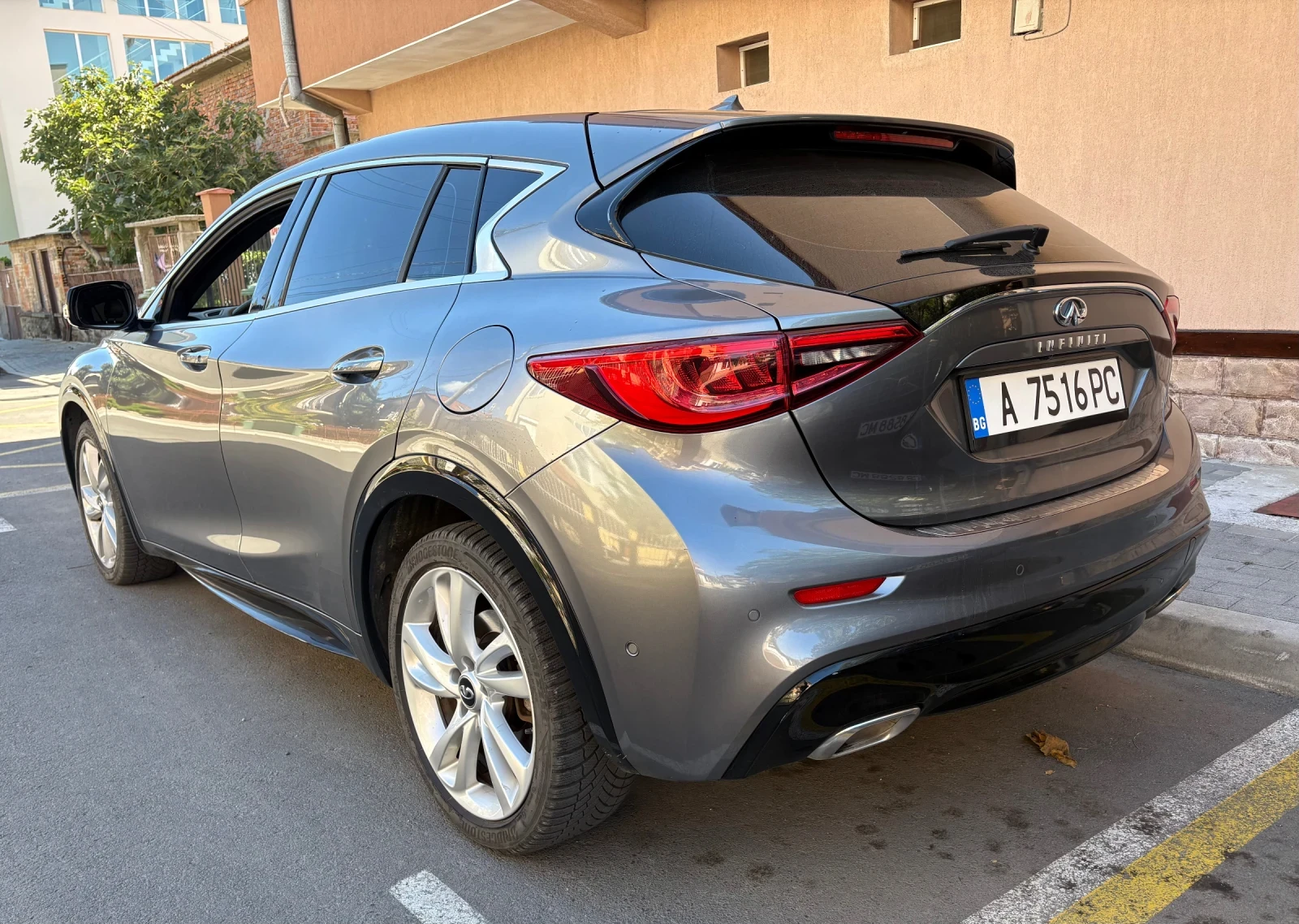 Infiniti Q30 2.2D AWD DCT , снимка 5 - Автомобили и джипове - 56138997