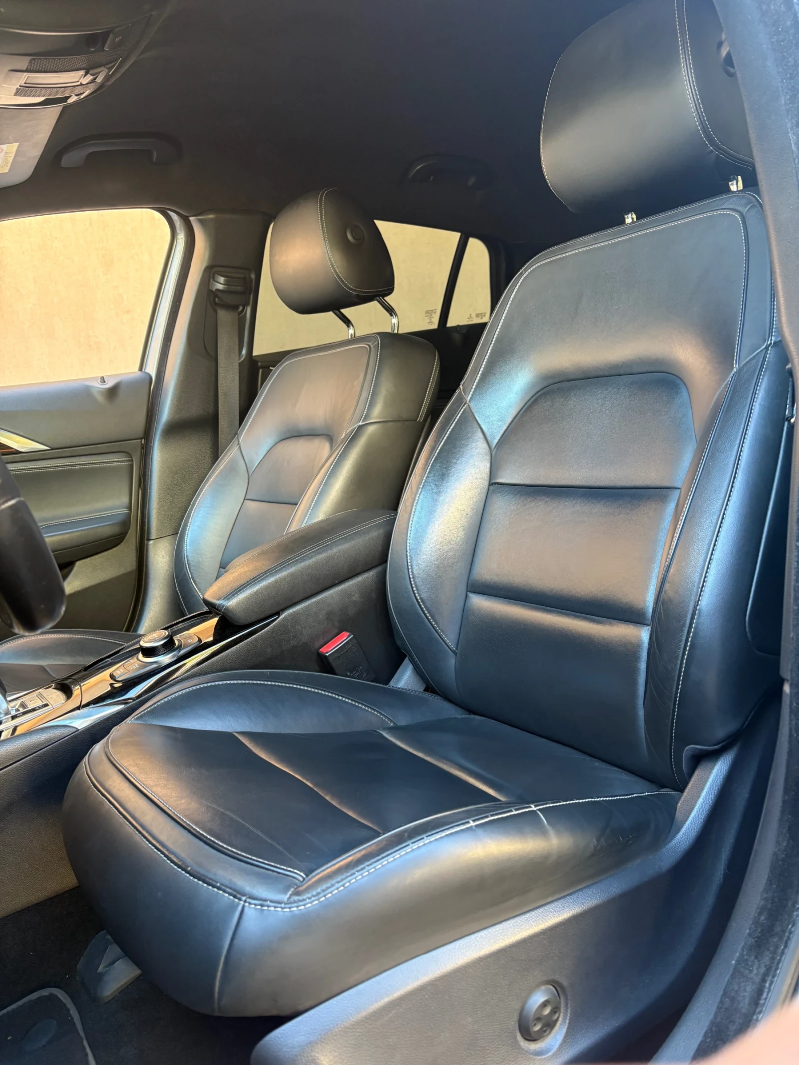 Infiniti Q30 2.2D AWD DCT , снимка 10 - Автомобили и джипове - 56138997