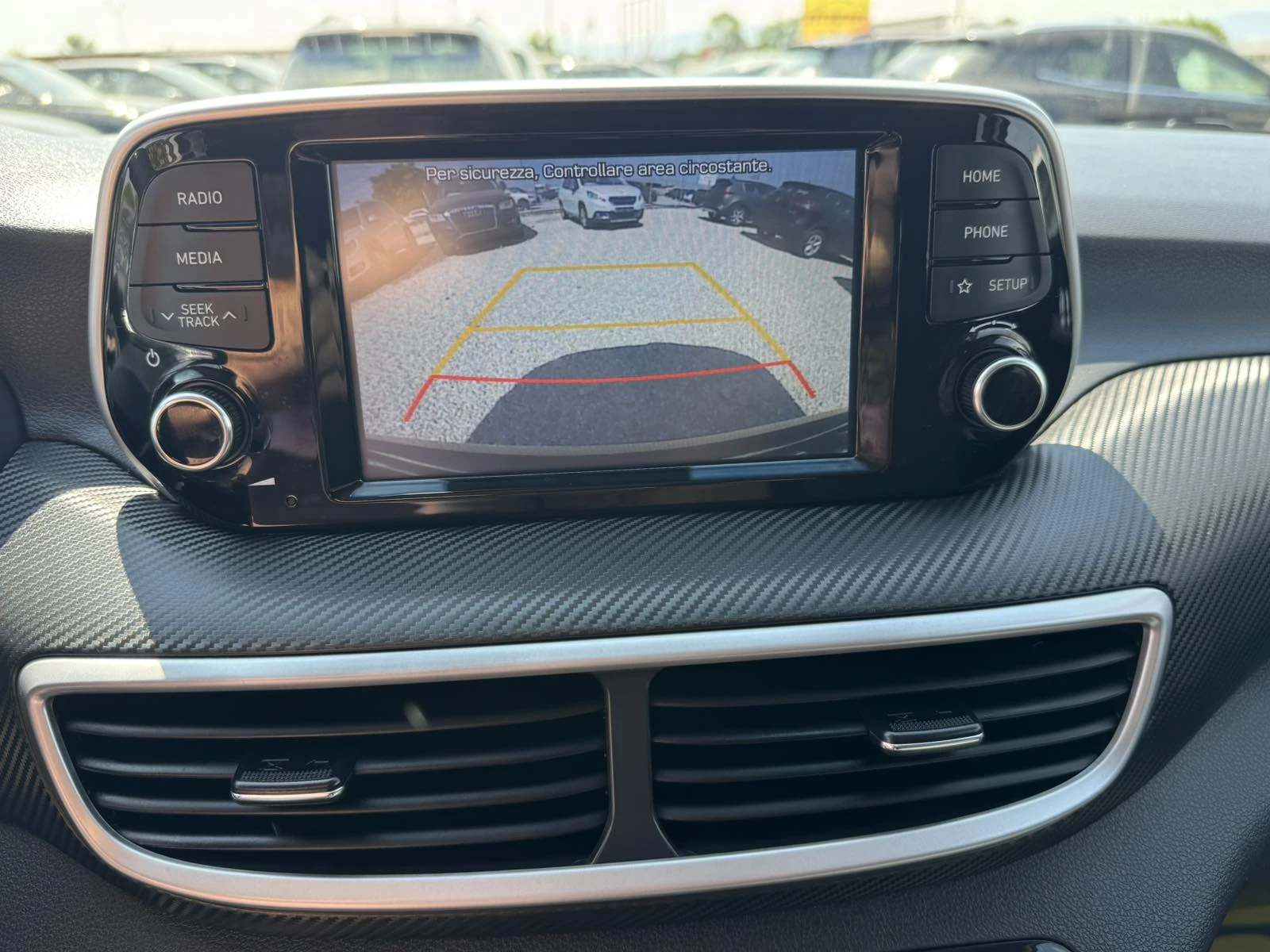 Hyundai Tucson 1.6I, снимка 13 - Автомобили и джипове - 56574875