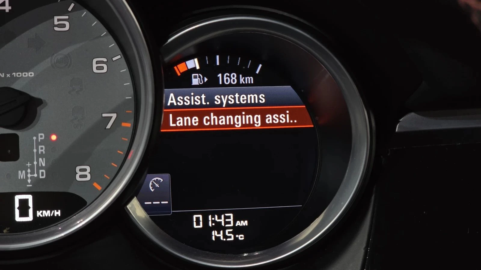 Porsche Macan, снимка 15 - Автомобили и джипове - 56689694