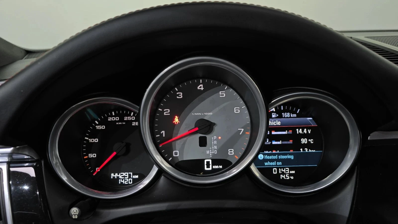 Porsche Macan, снимка 8 - Автомобили и джипове - 56689694