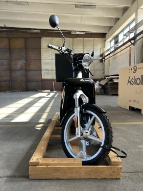  Askoll e-Scooter