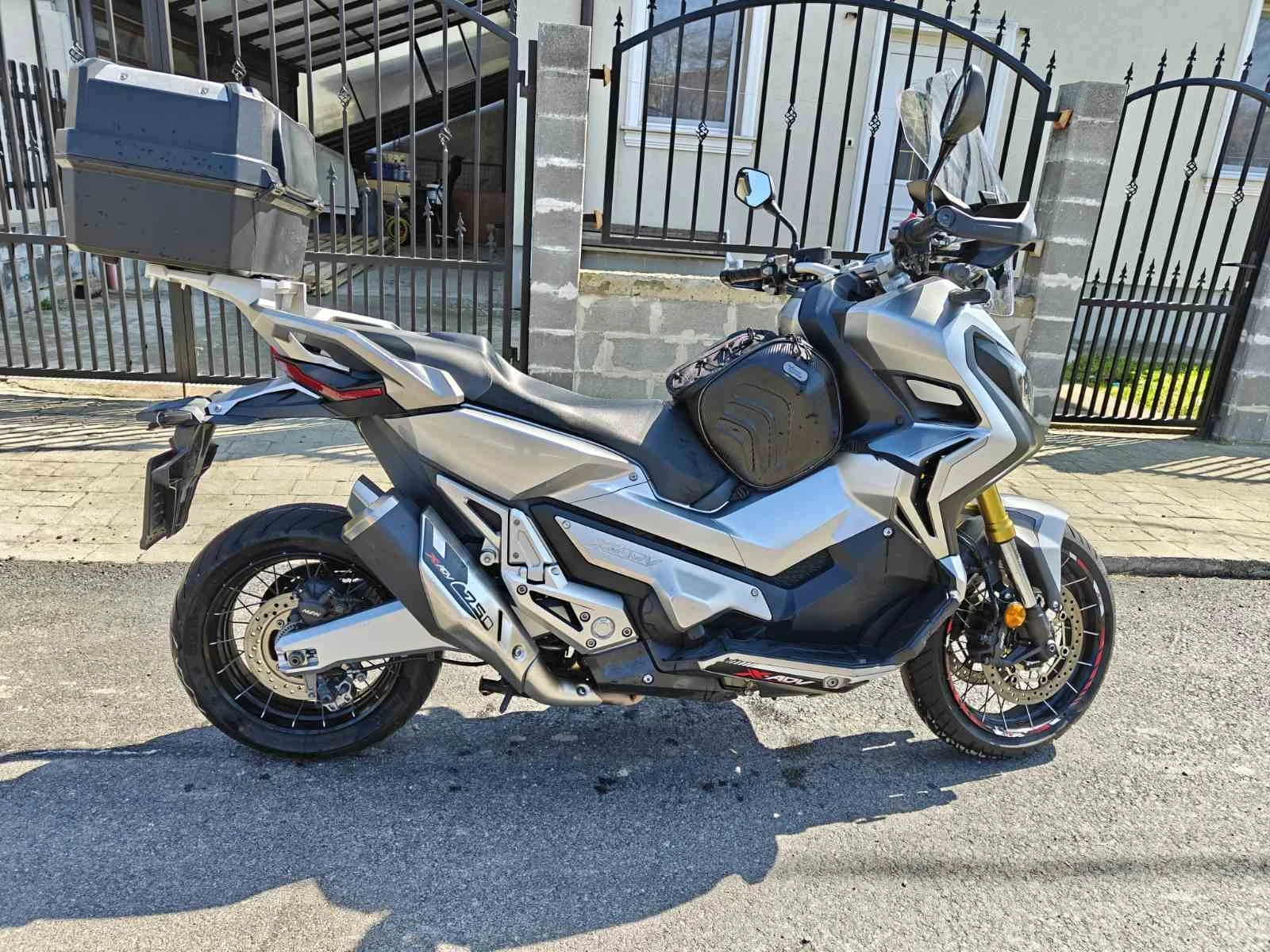 Honda X-ADV 750, снимка 6 - Мотоциклети и мототехника - 53978097