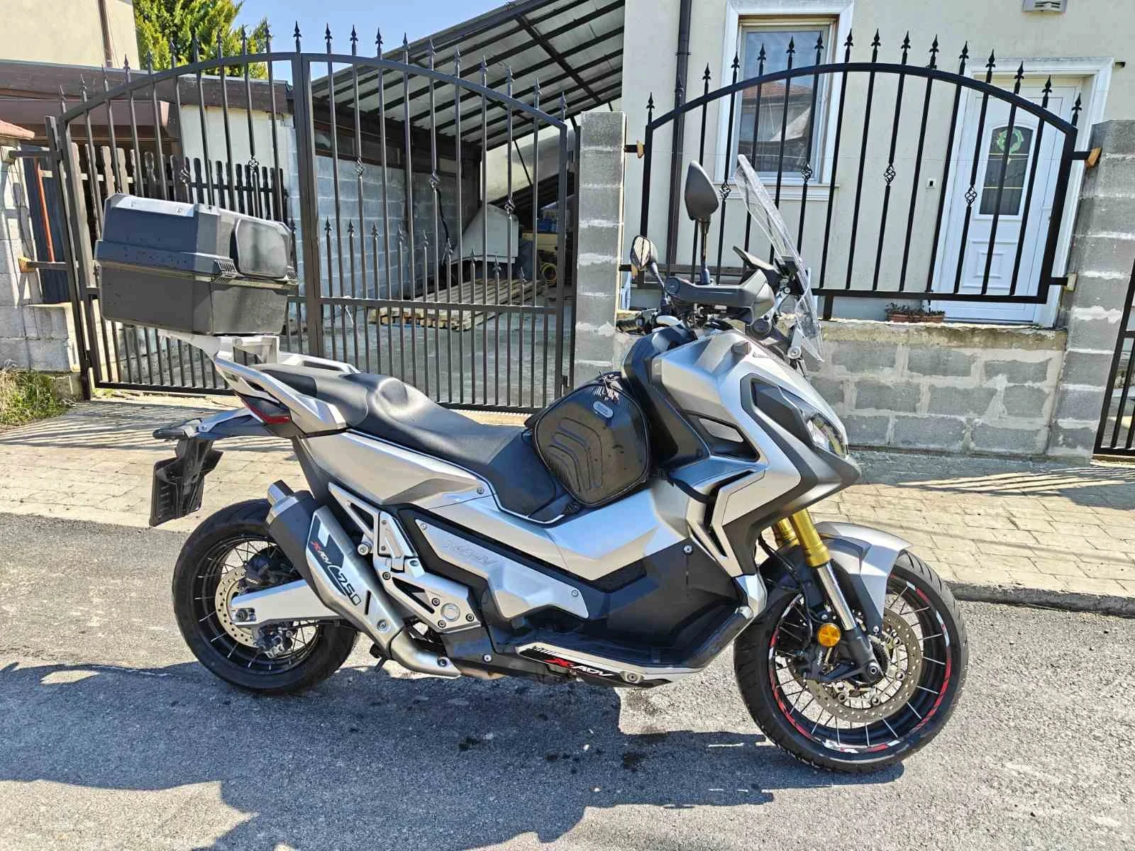 Honda X-ADV 750, снимка 4 - Мотоциклети и мототехника - 53978097