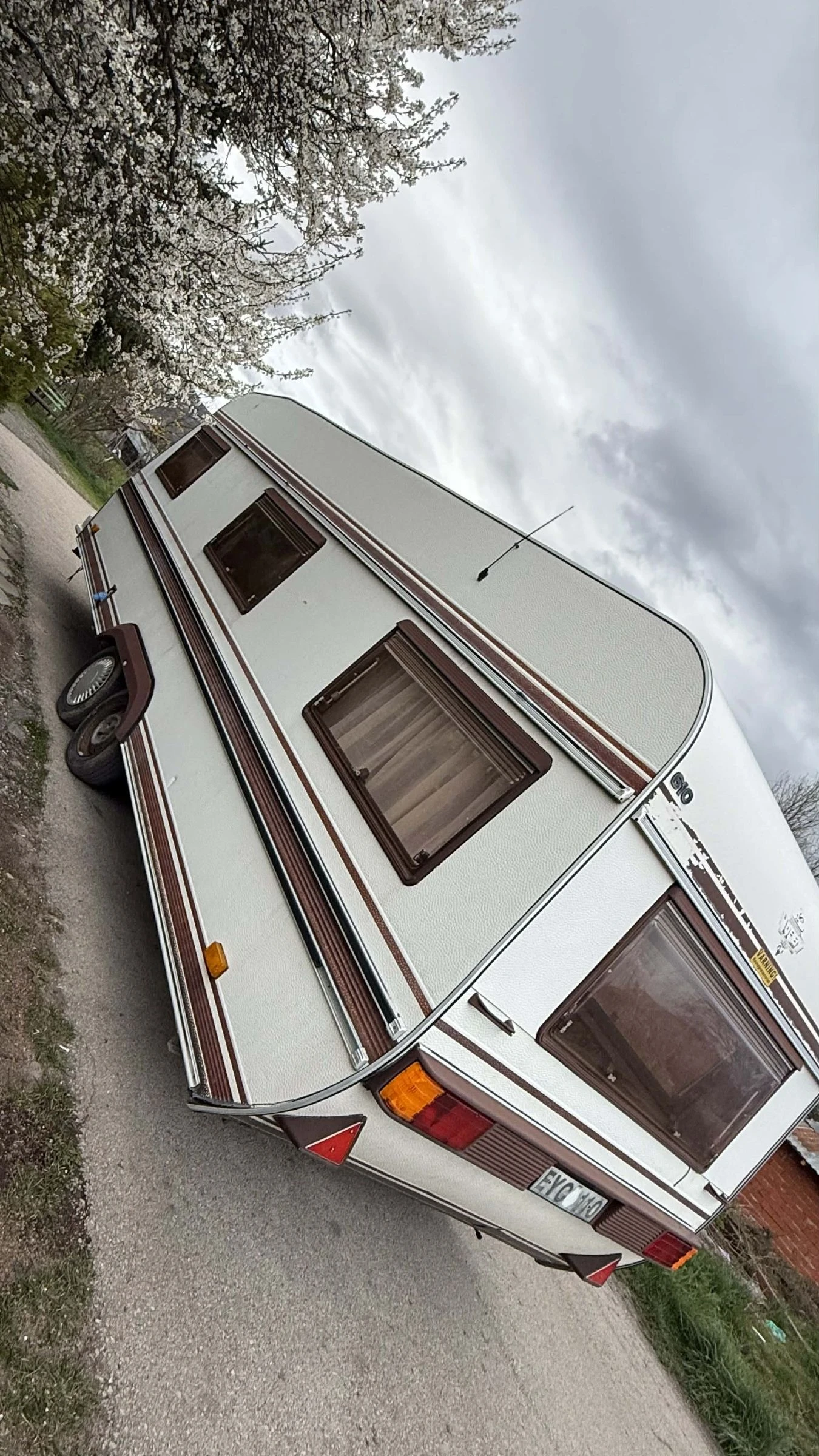 Каравана Hobby, снимка 7 - Каравани и кемпери - 54151407