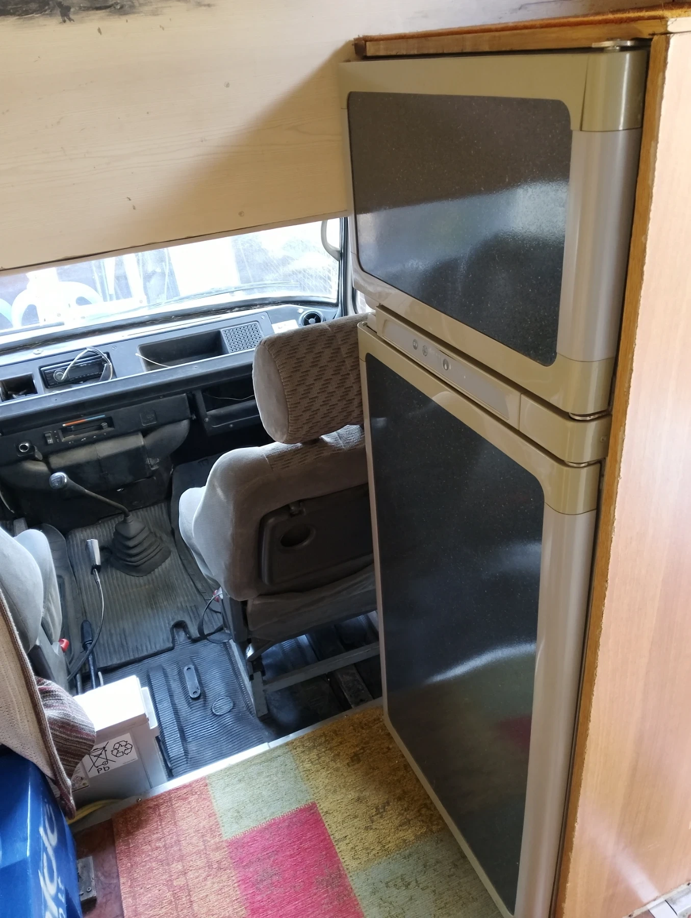 Кемпер Ford Транзит, снимка 11 - Каравани и кемпери - 55651273