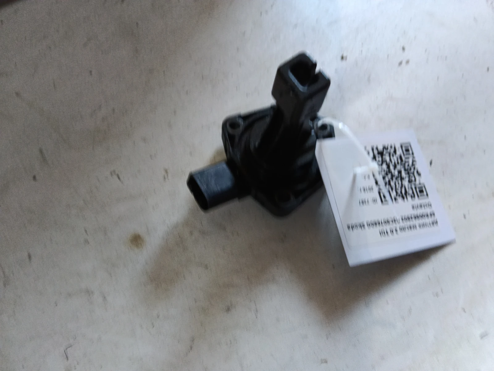датчик масло 2.0 TDI 6PR00962902 03C907660G Skoda Octavia
