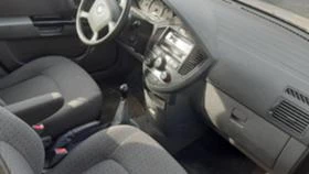 Kia Carens 1.8i/на части , снимка 5