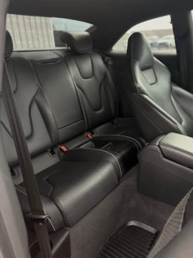 Audi Rs5 * 4.2L V8 * CARFAX * Black Optics * ФИКСИРАНА ЦЕНА, снимка 8