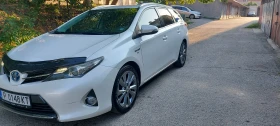 Toyota Auris 2015
