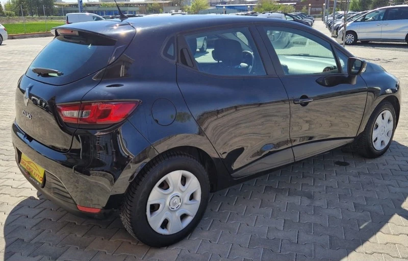 Renault Clio 1.2 i GAZ, снимка 4 - Автомобили и джипове - 45219126