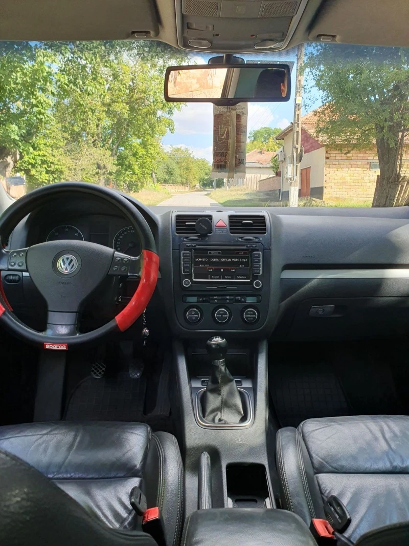 VW Golf, снимка 6 - Автомобили и джипове - 47503997