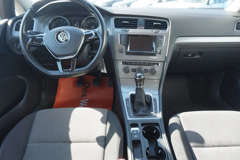 VW Golf Trendline 1.2TSI BMT, снимка 5 - Автомобили и джипове - 47265978