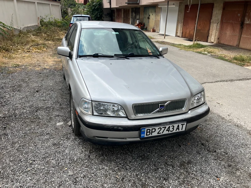 Volvo S40, снимка 2 - Автомобили и джипове - 47106490